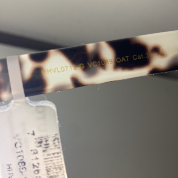 Vince Camuto leopard print sunglasses 100% UV absorptive - Picture 10 of 11